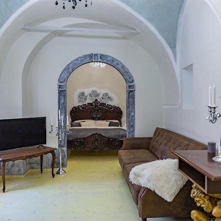 Apartman Charlotte V Dome So Studnou Na Streche บันสกา ชีอาว์นีซา ภายนอก รูปภาพ