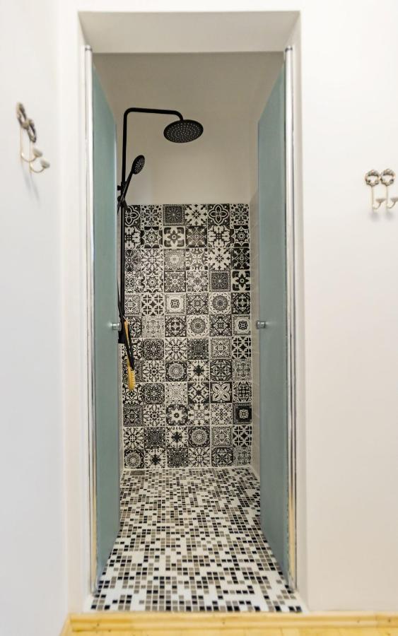 Apartman Charlotte V Dome So Studnou Na Streche บันสกา ชีอาว์นีซา ภายนอก รูปภาพ